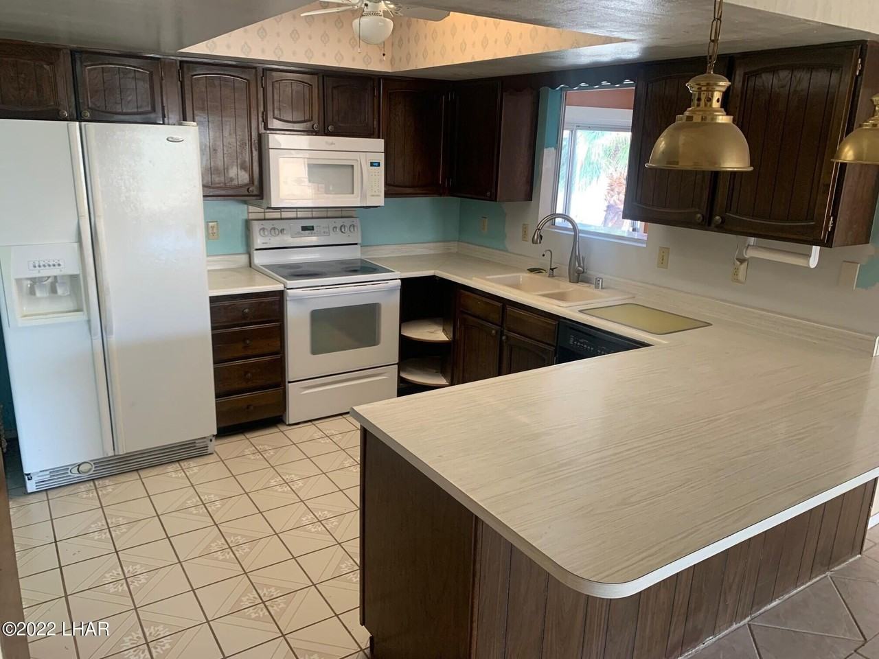 3140 Southwind Ave - Photo 2 of 13