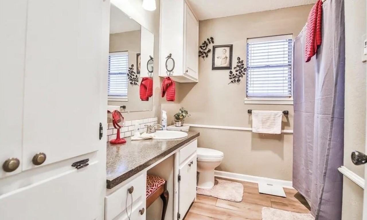 712 11th St - Photo 5 of 12