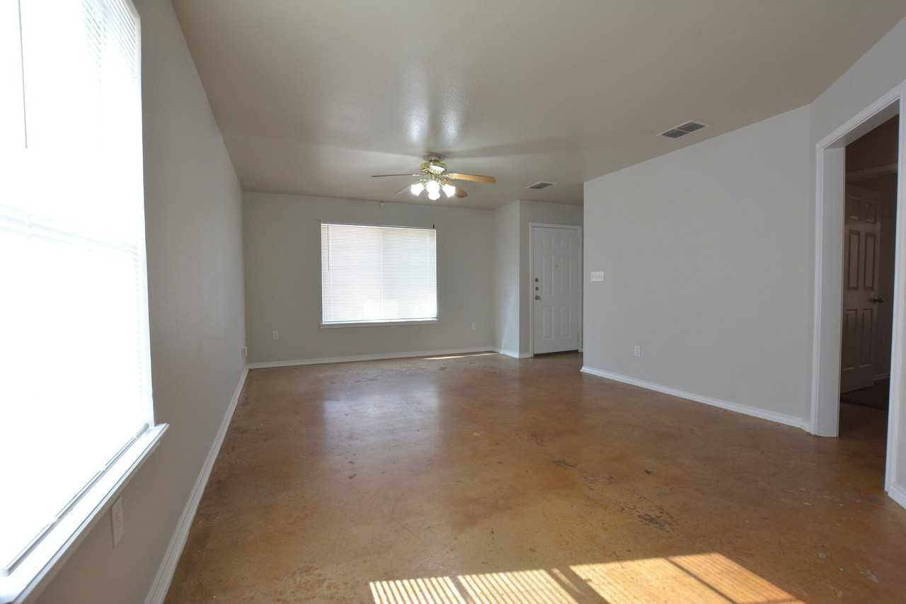 1106 82nd St #A - Photo 5 of 14