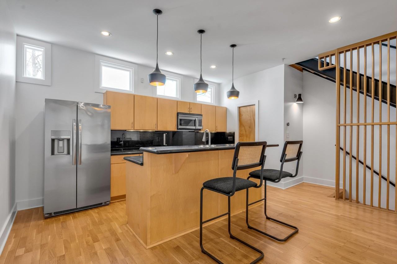 622 W Main St #103 - Photo 4 of 40