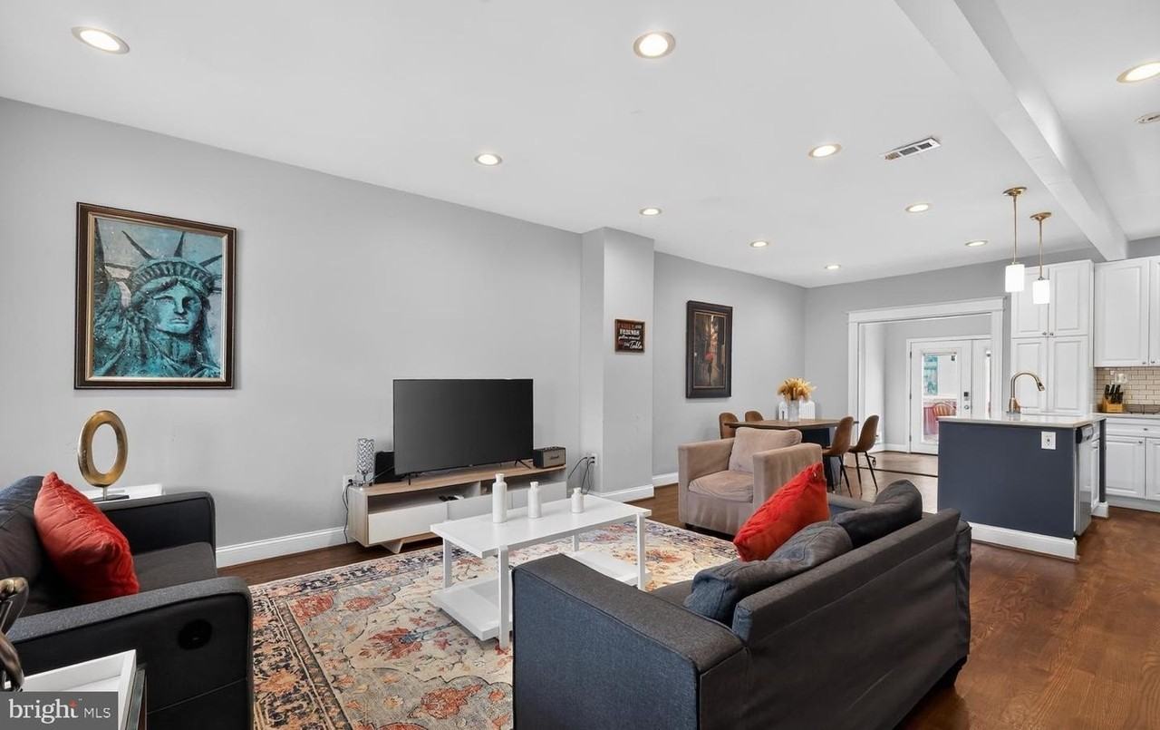 2630 10th St Ne - Photo 5 of 31