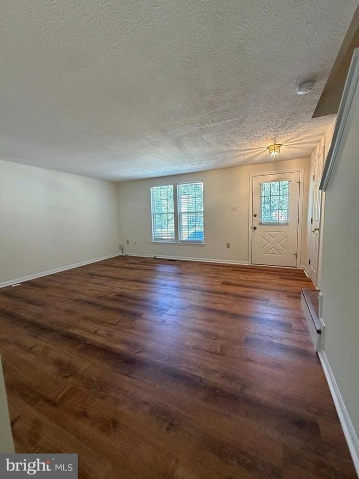 2553 Log Mill Ct - Photo 3 of 21