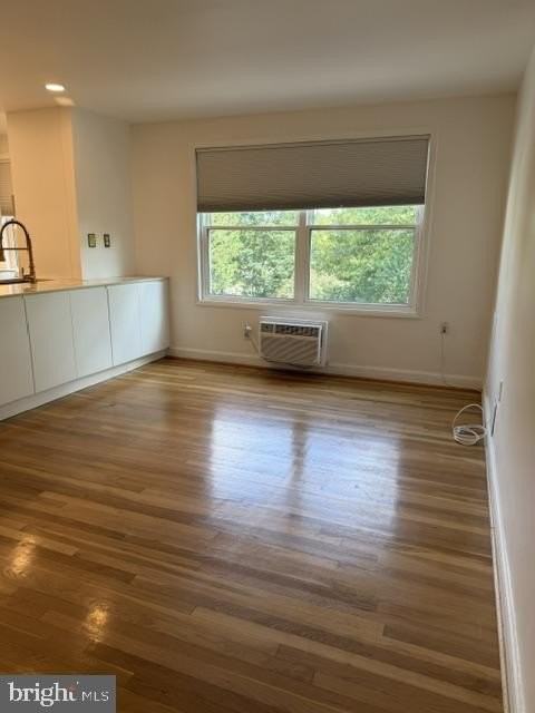 7630 Tomlinson Ave - Photo 6 of 20