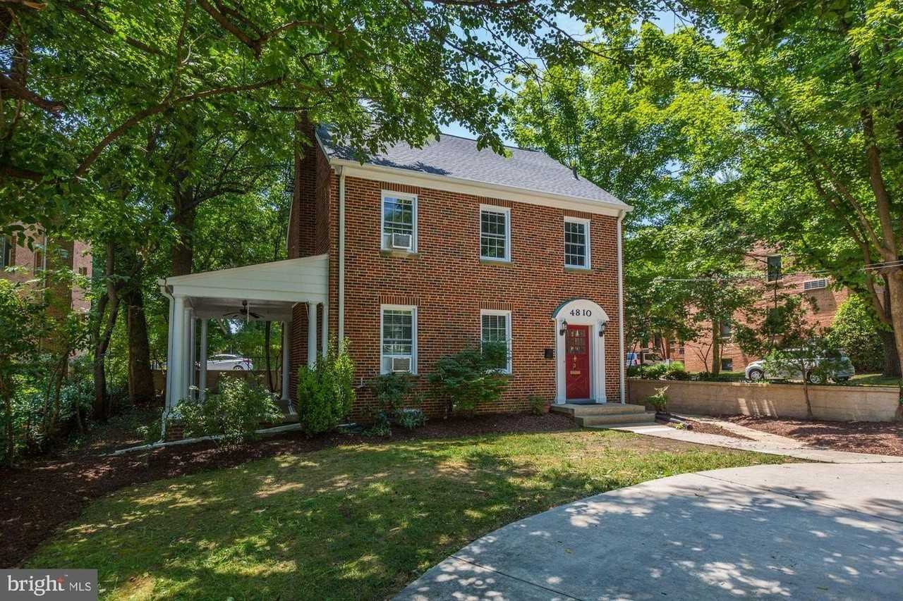 4810 Chevy Chase Dr - Photo 2 of 27