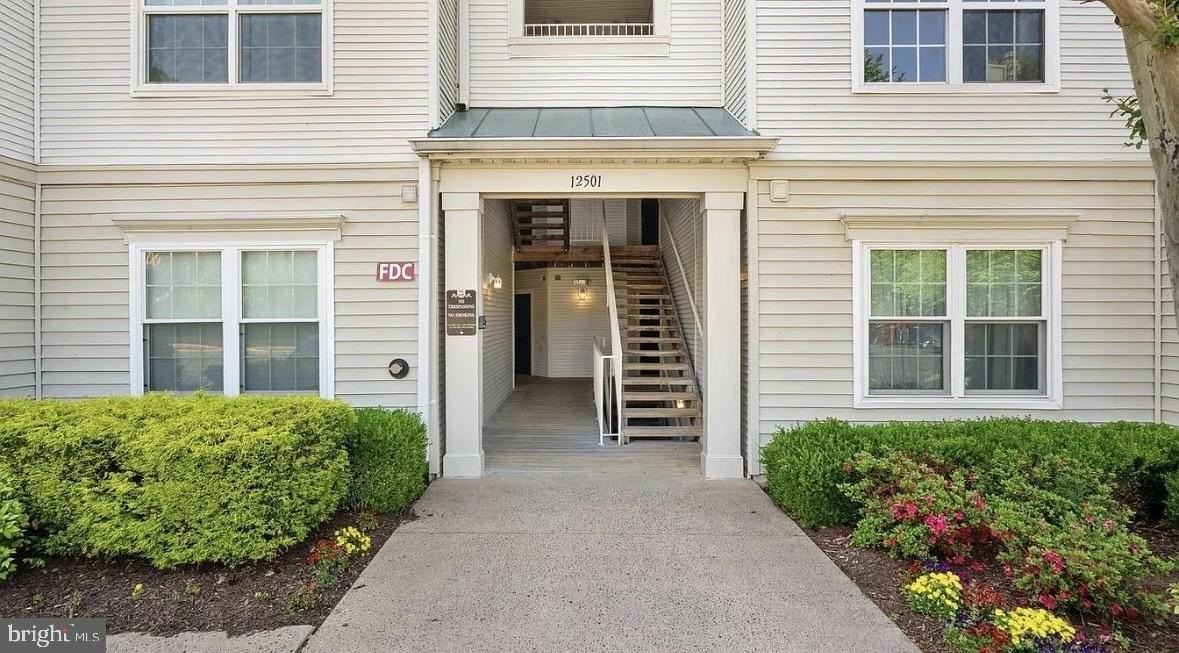12501 Hayes Ct - Photo 2 of 31