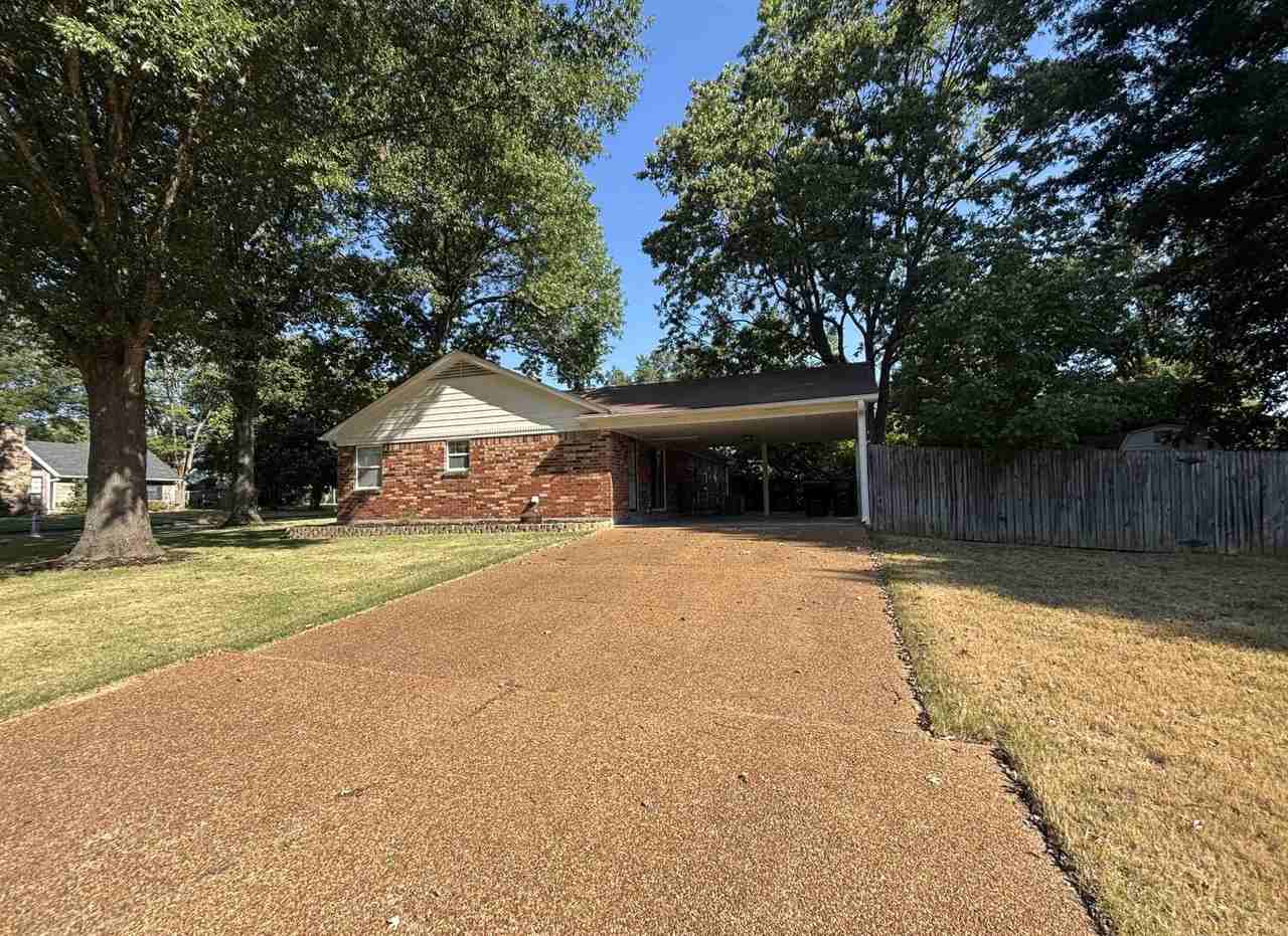 1074 Tararidge Dr - Photo 5 of 29