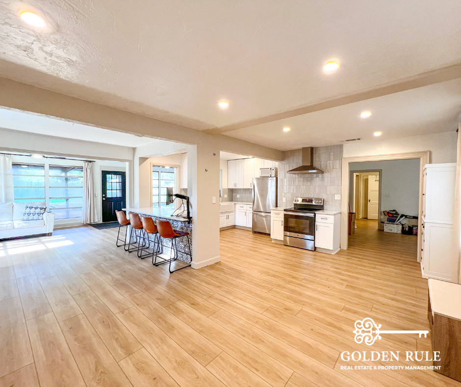 215 Nw 16th Ave #1 - Photo 4 of 19