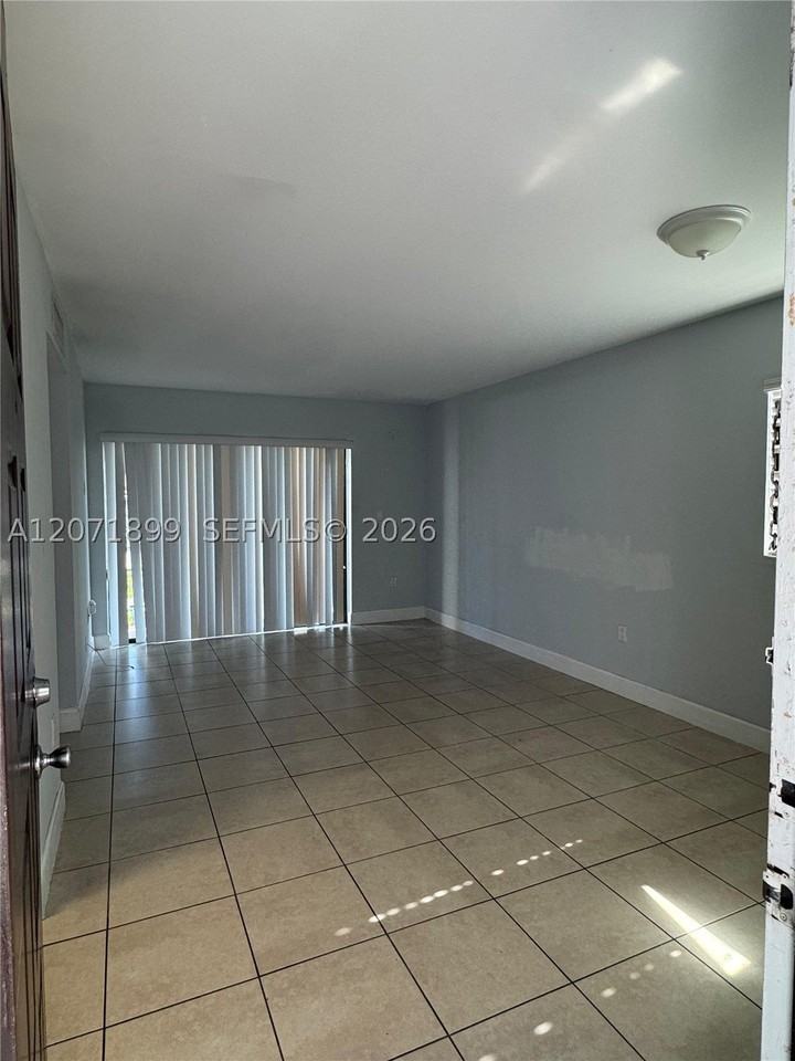 7401 Sw 152nd Ave #105-1 - Photo 4 of 11