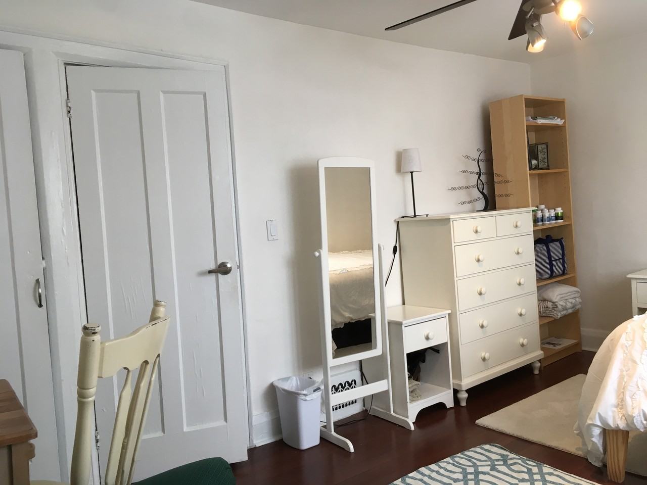 167 1/2 Silverthorn Ave - Photo 3 of 10