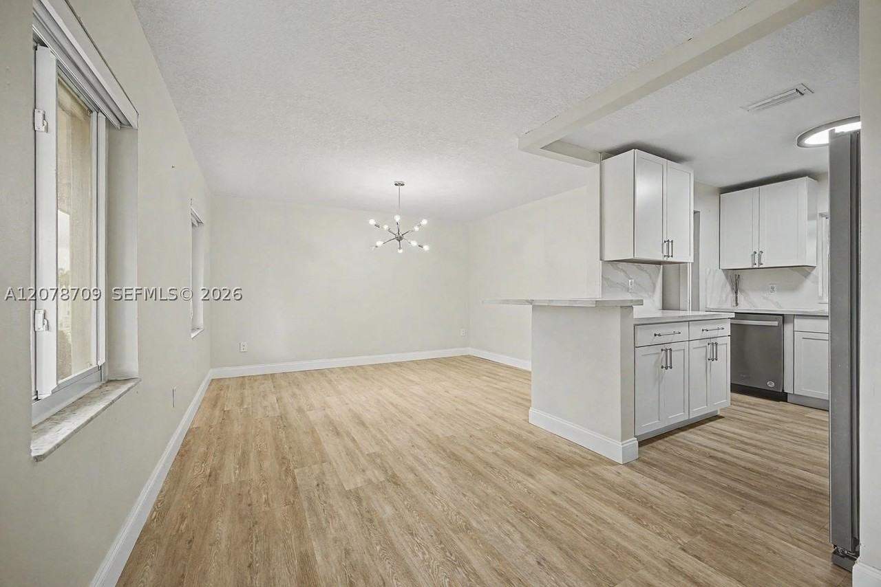 9541 Sw 165th St #0 - Photo 6 of 26