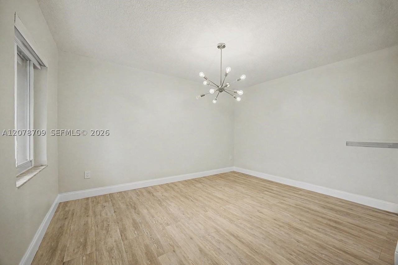 9541 Sw 165th St #0 - Photo 7 of 26