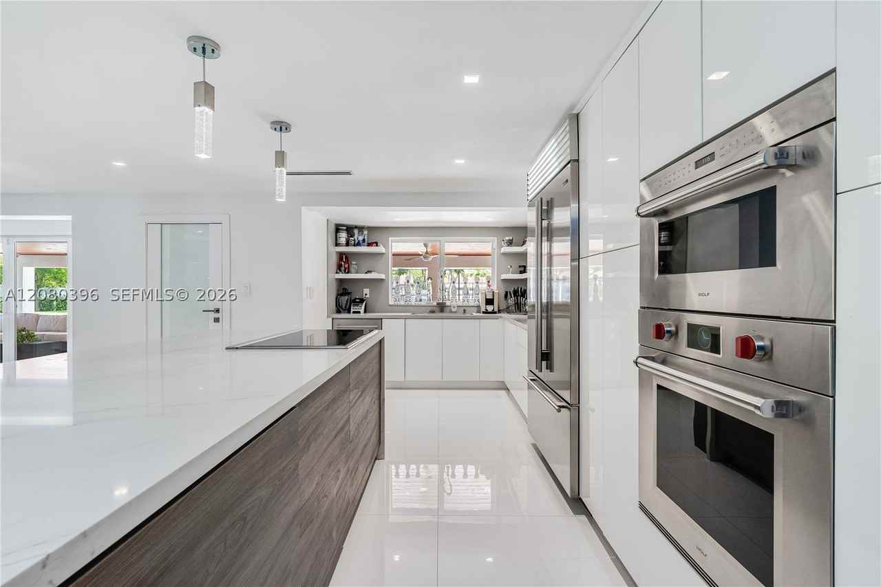 11531 Sw 93rd St - Photo 5 of 50