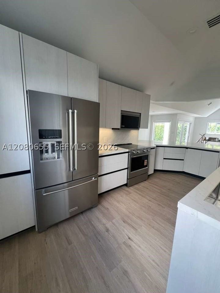 211 Sw 29th Rd - Photo 3 of 17