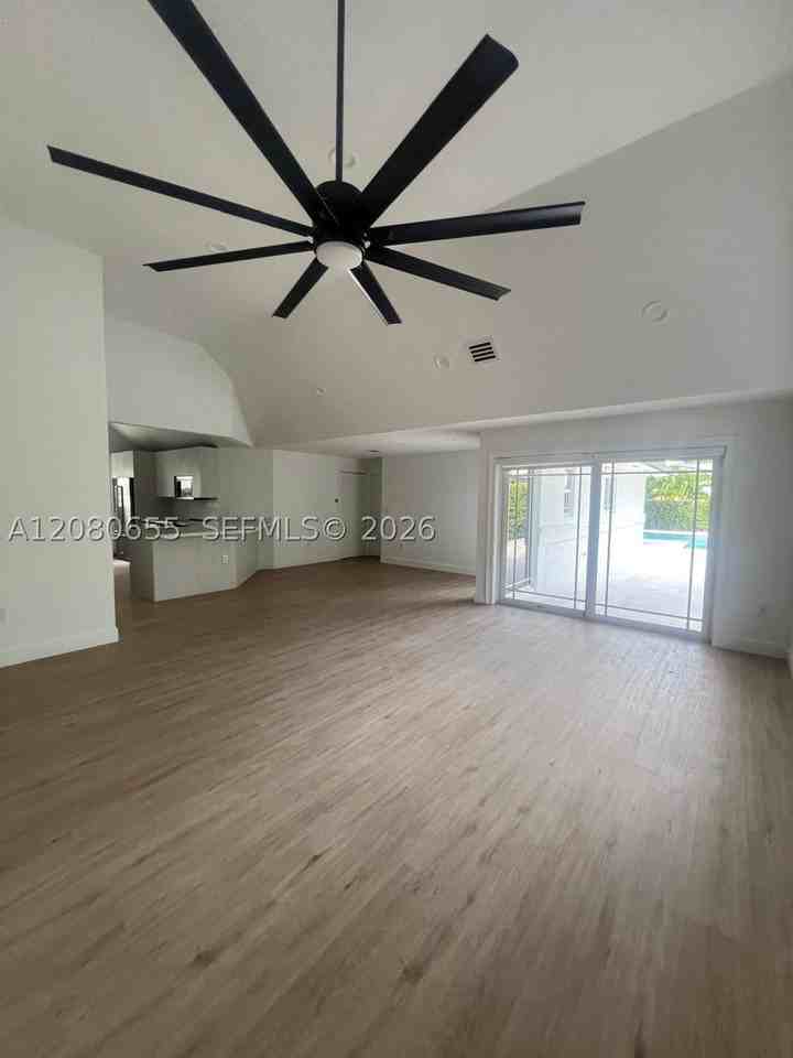 211 Sw 29th Rd - Photo 7 of 17
