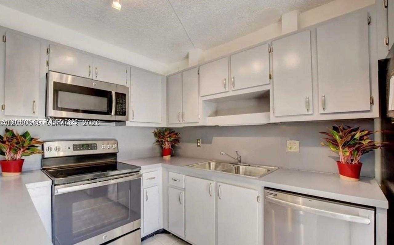 3103 Spanish Wells Dr #2A - Photo 7 of 16