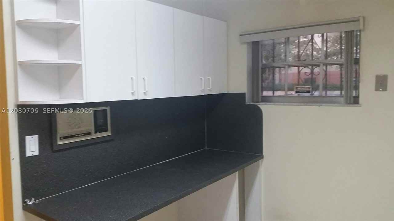 11 Olive Dr #F - Photo 4 of 15