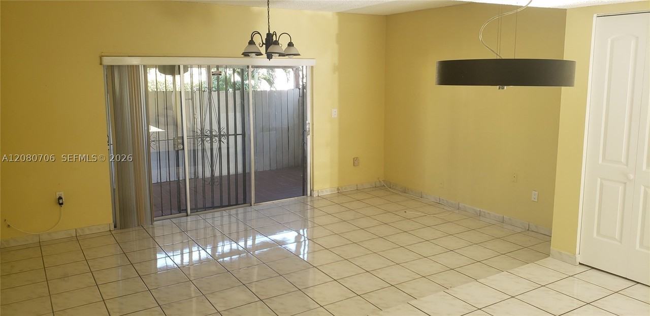 11 Olive Dr #F - Photo 6 of 15