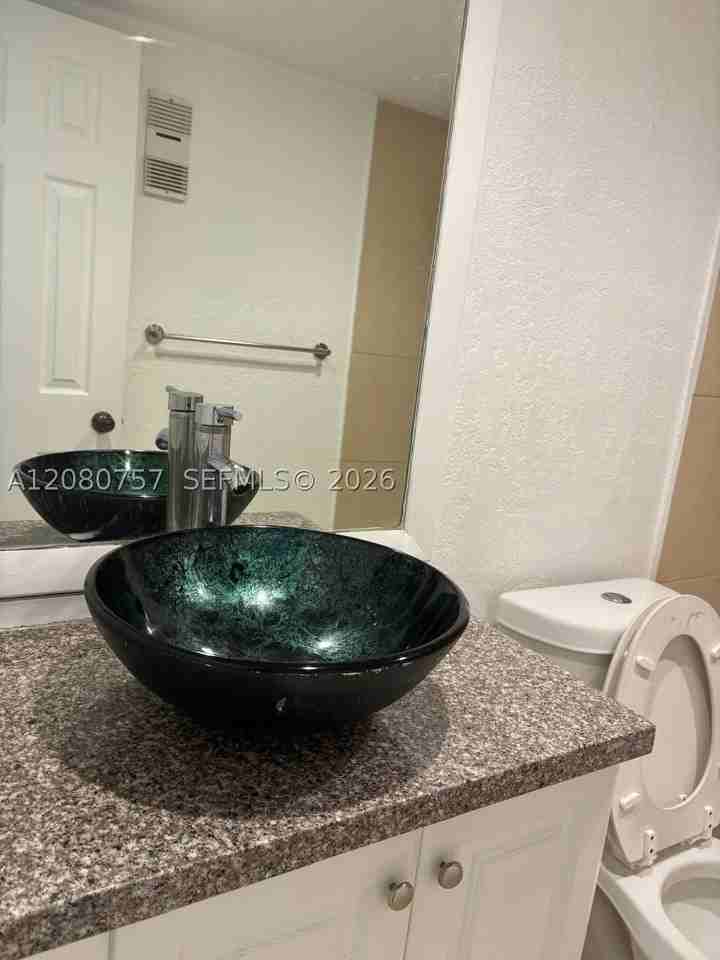 6970 Nw 186th St #3-505 - Photo 6 of 10