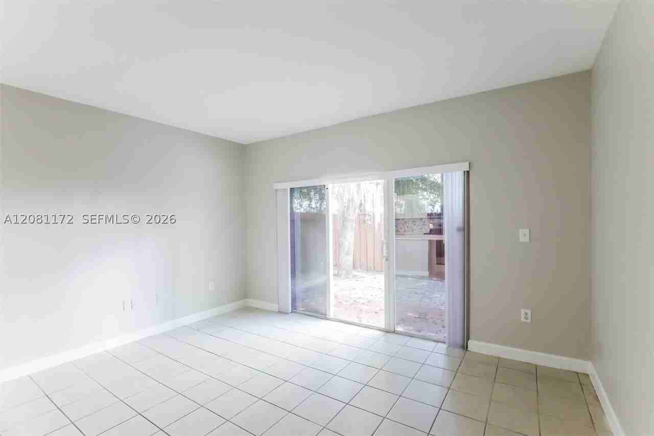 3432 Ne 3rd Dr - Photo 6 of 18