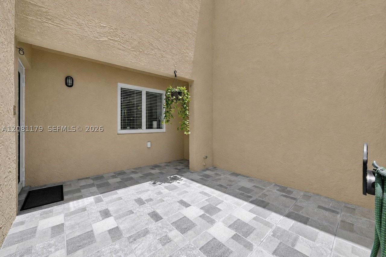 9133 Fontainebleau Blvd #5 - Photo 5 of 50