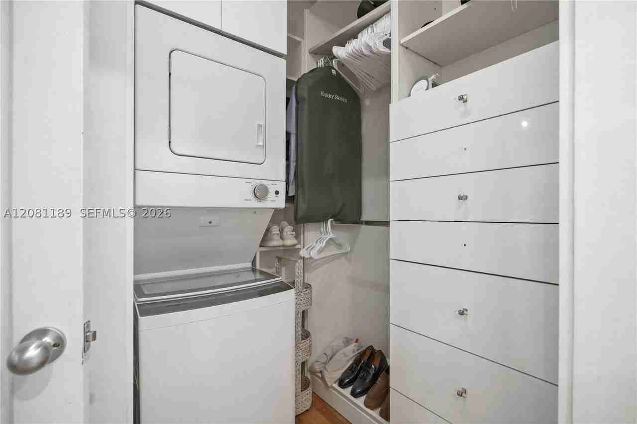 750 Espanola Way #6 - Photo 7 of 12