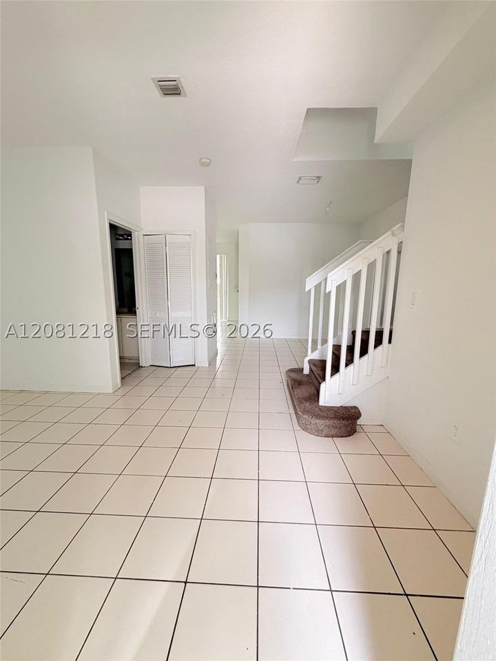 2628 Se 14th Ave #308 - Photo 3 of 21