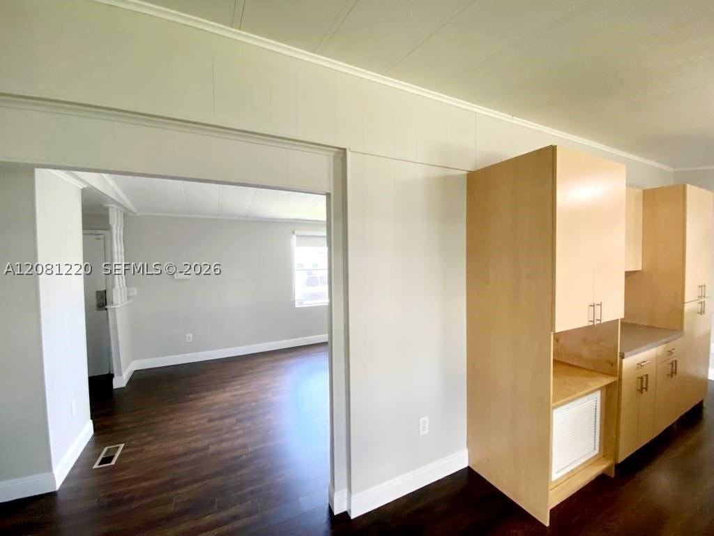 710 Nw 219th Ave - Photo 4 of 16