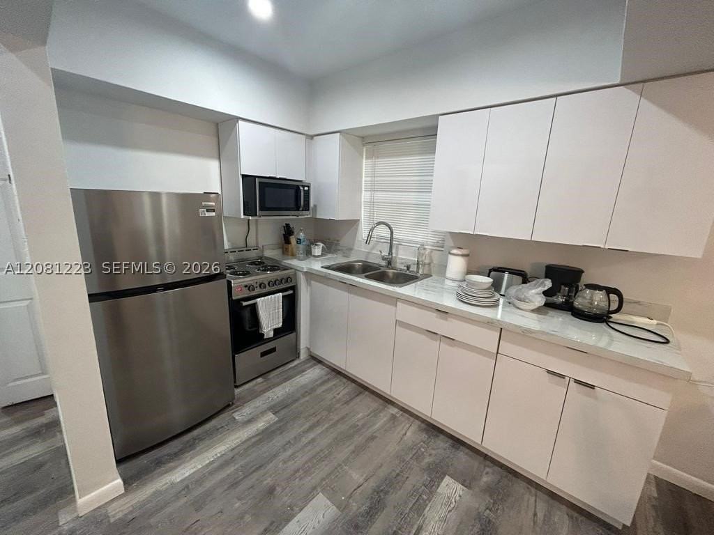 2655 Sw 24th Ave #4 - Photo 2 of 15