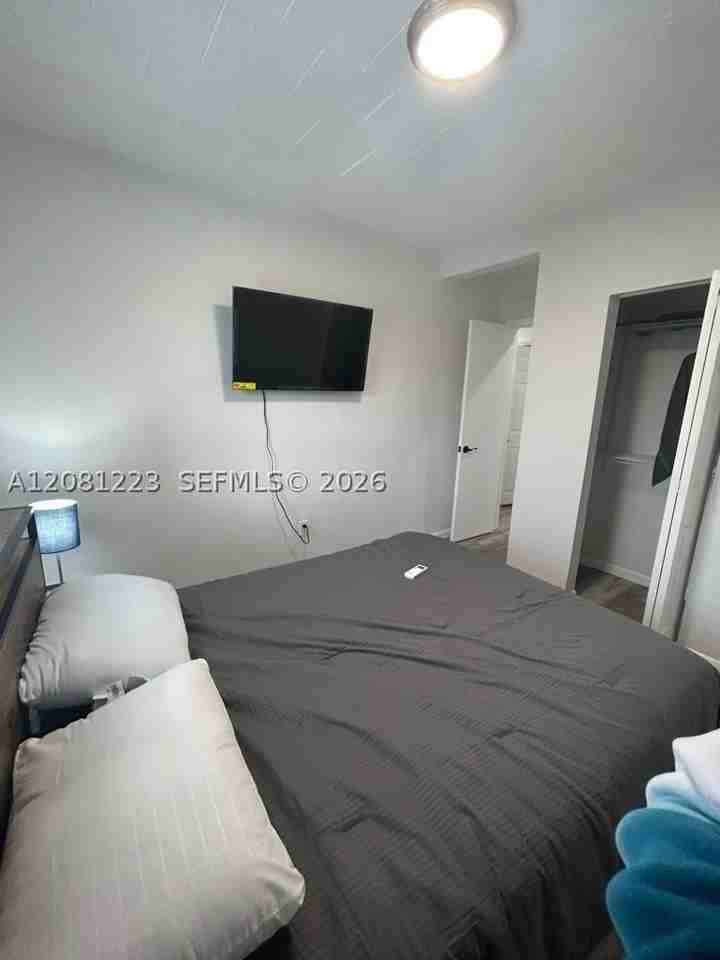 2655 Sw 24th Ave #4 - Photo 7 of 15