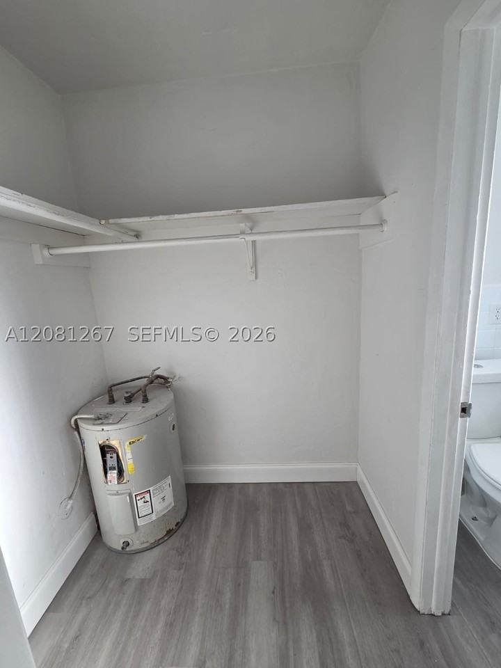 1628 Sw 7th St #5 - Photo 6 of 6