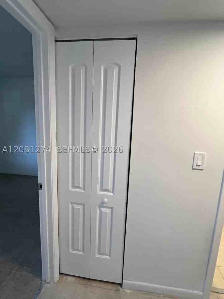4178 Lakeside Dr #4178 - Photo 6 of 13