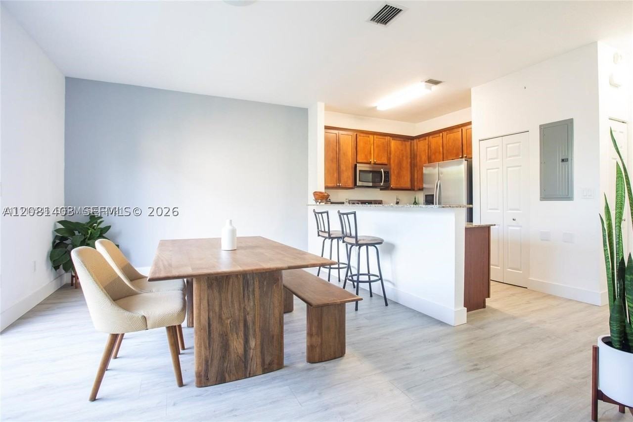8925 Sw 18th St #404 - Photo 3 of 15