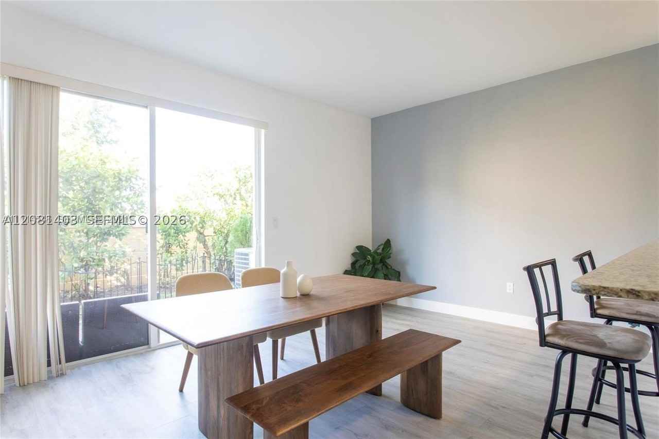 8925 Sw 18th St #404 - Photo 4 of 15
