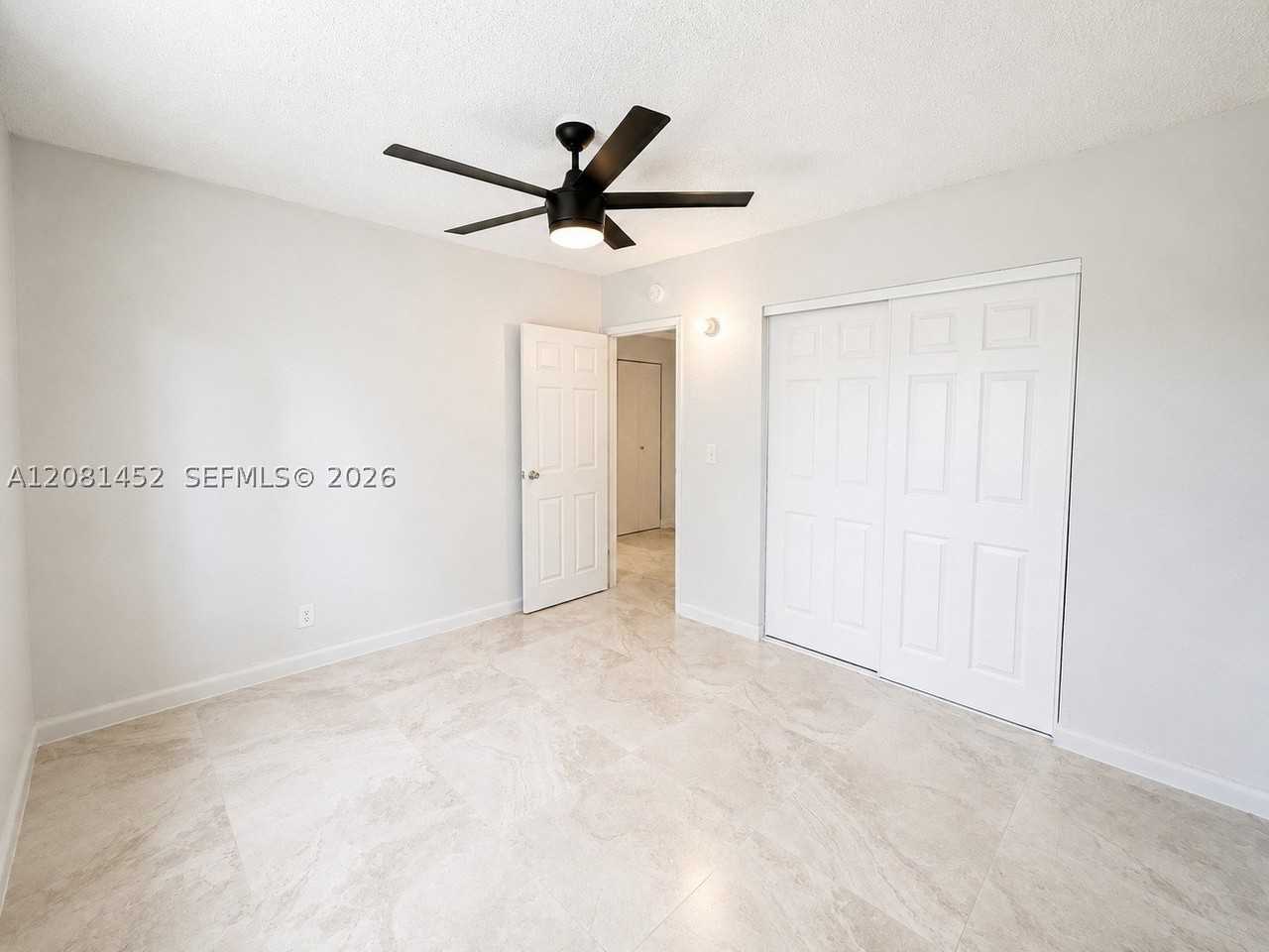 2631 Nw 6th St - Photo 5 of 17