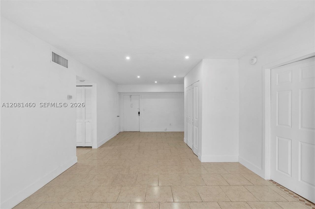14013 Sw 90th Ave #107D - Photo 2 of 27