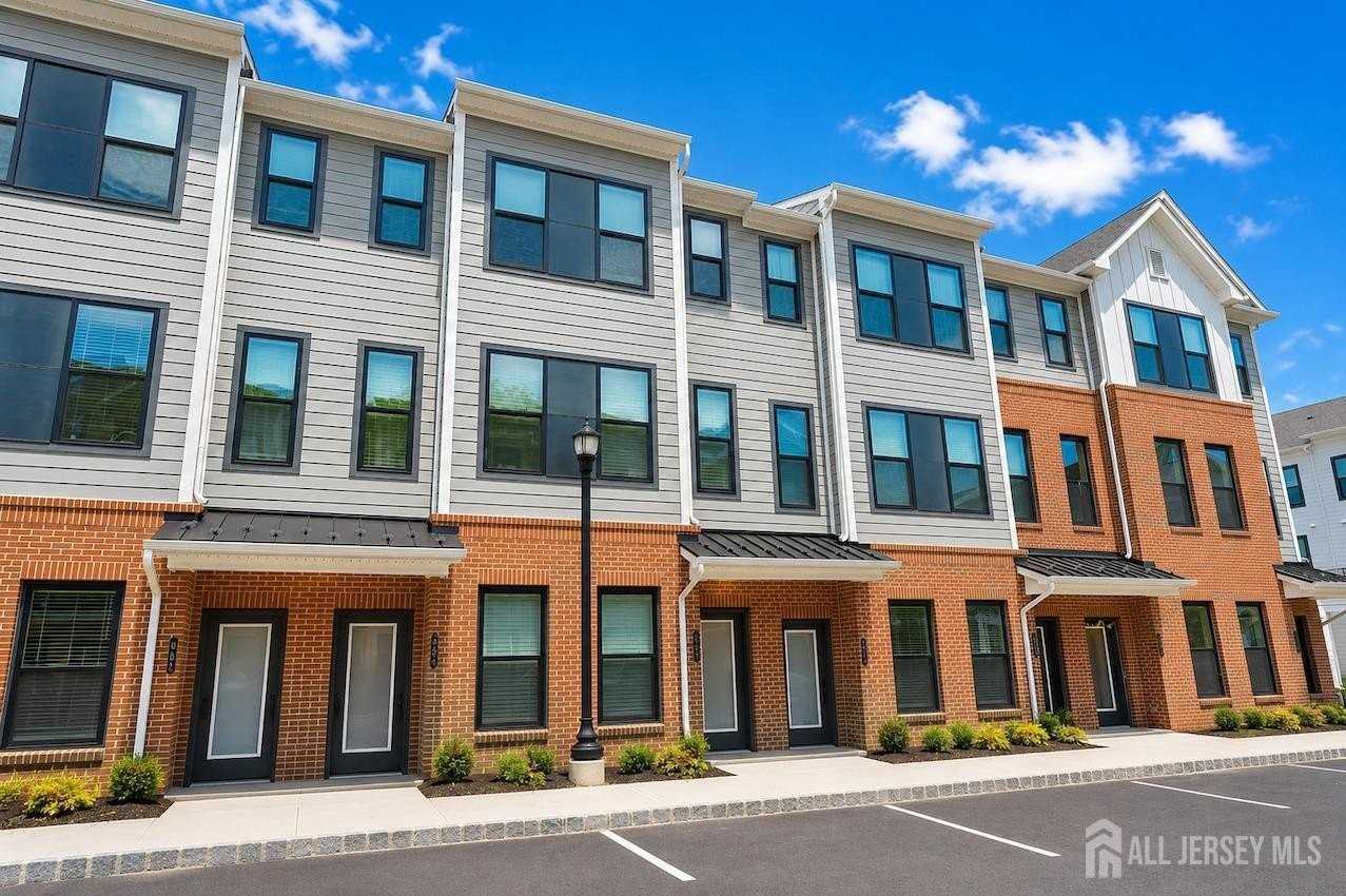605 Parker Blvd - Photo 2 of 40