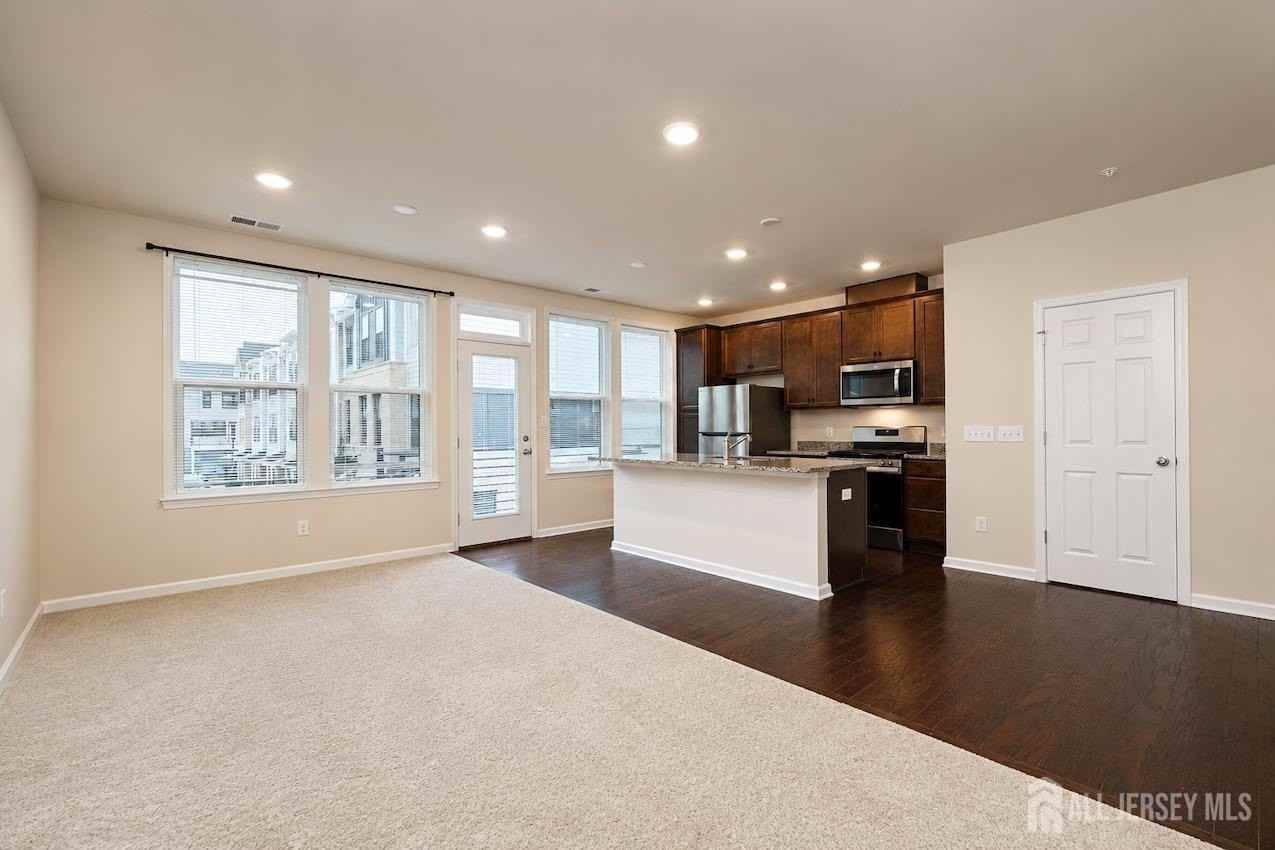 605 Parker Blvd - Photo 6 of 40