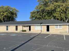 featured image of 1811 Bundy Ave