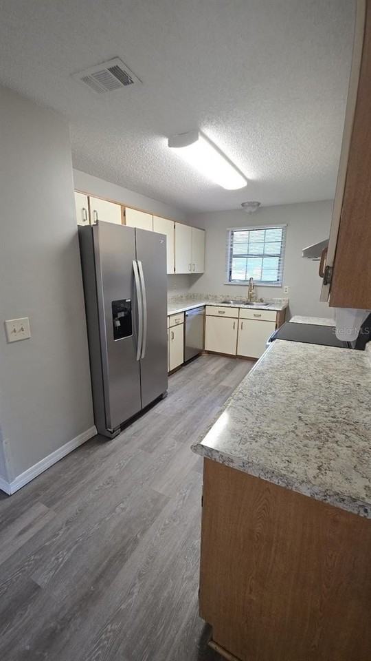 24 Wellside Ln - Photo 4 of 34