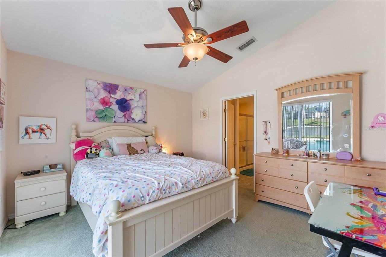 233 Reserve Dr - Photo 6 of 9