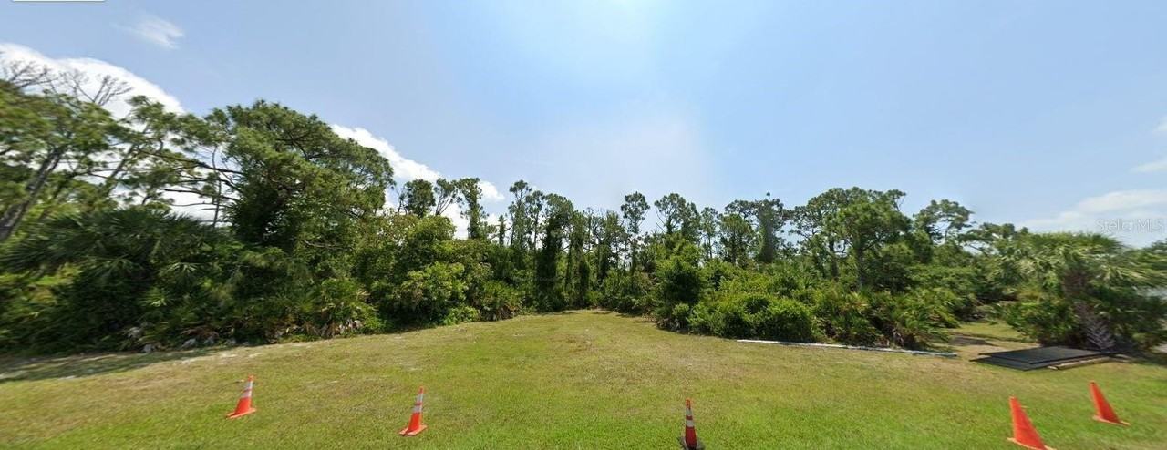 4266 Placida Rd - Photo 2 of 7