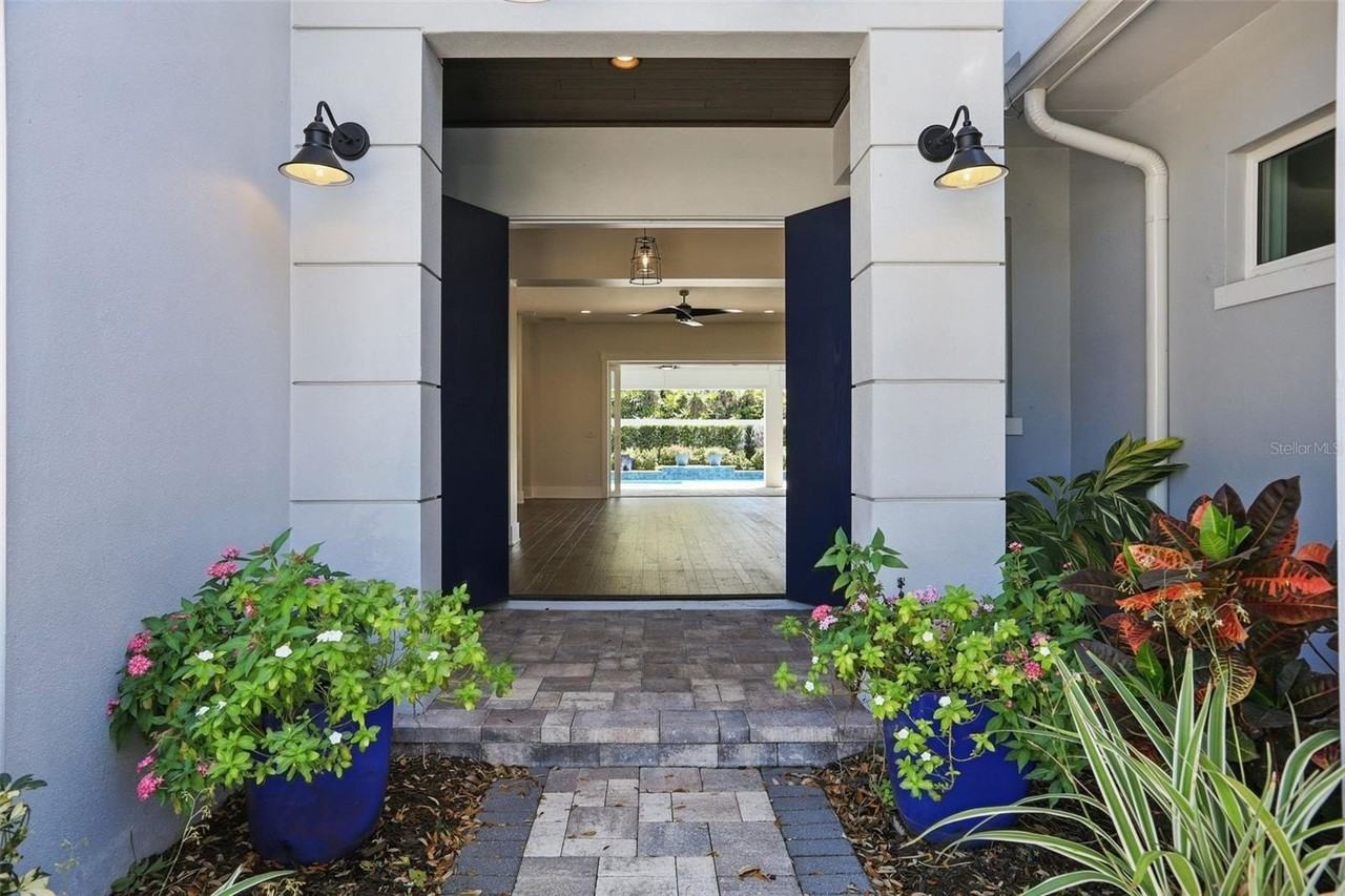 1620 Palm Ave - Photo 4 of 50