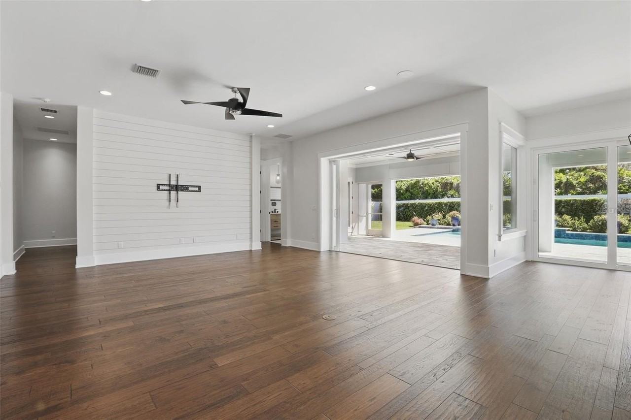 1620 Palm Ave - Photo 7 of 50