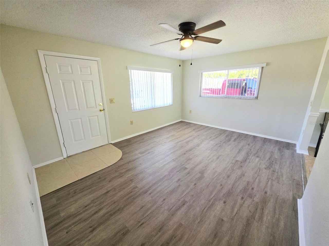 310 Vaniman Ave - Photo 3 of 23