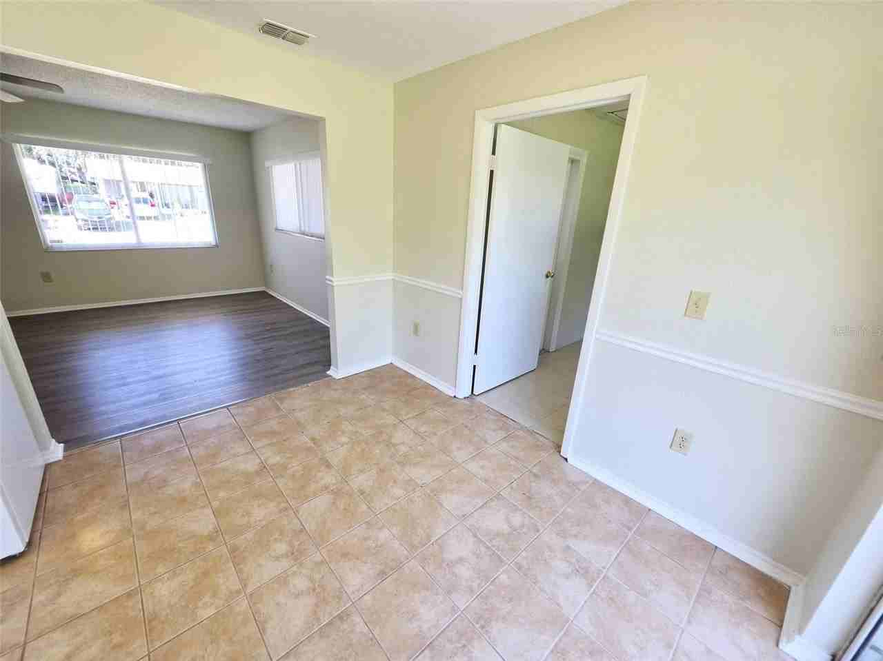 310 Vaniman Ave - Photo 5 of 23