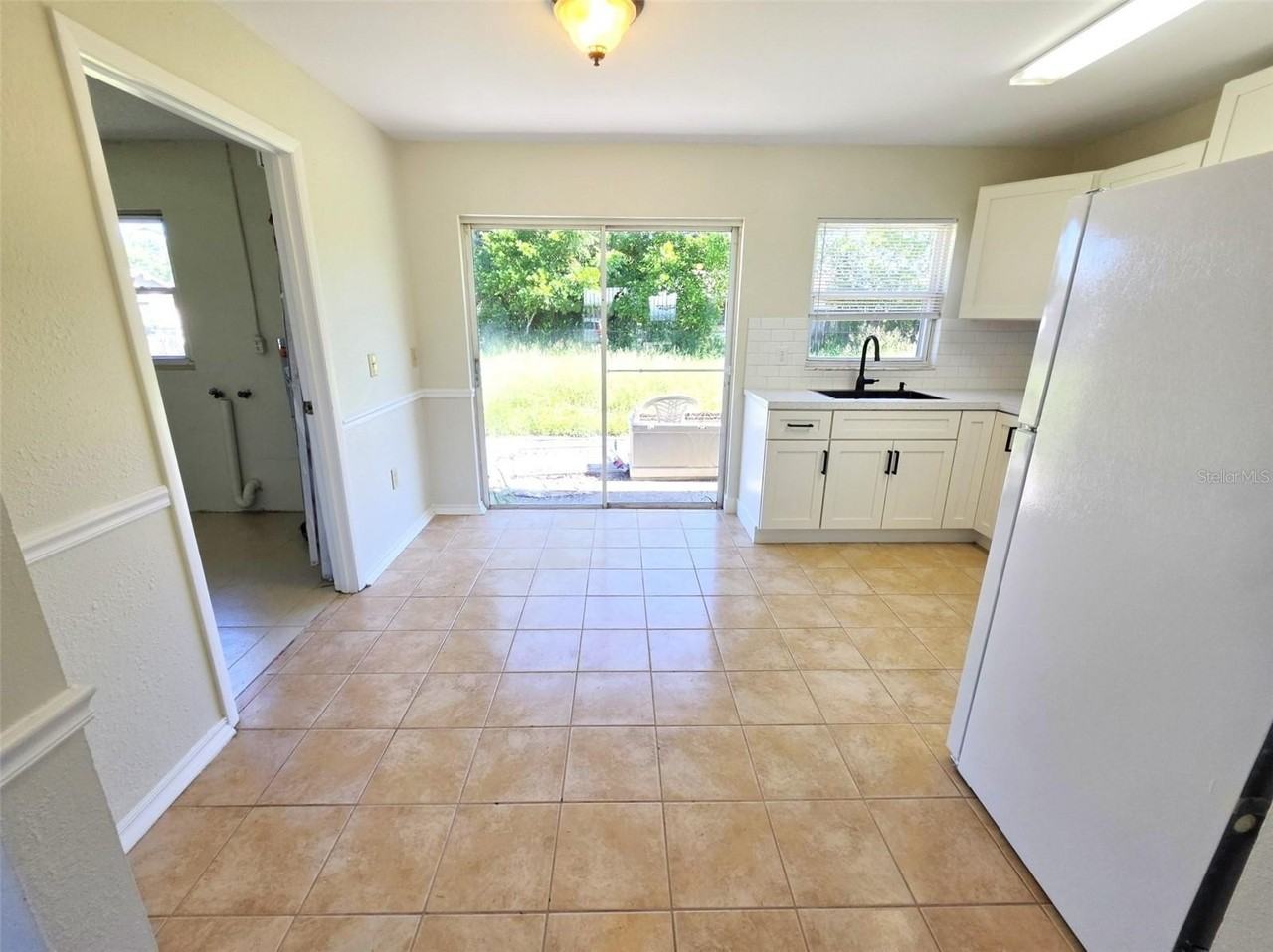 310 Vaniman Ave - Photo 6 of 23