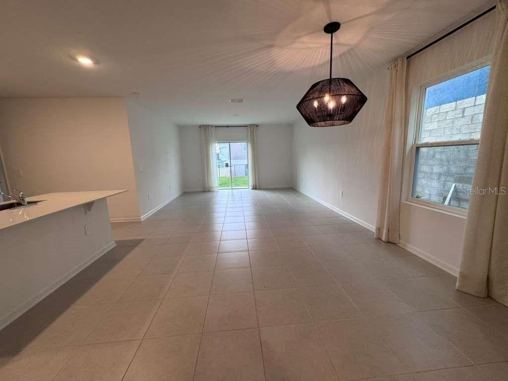 5031 Oaks River St - Photo 5 of 30