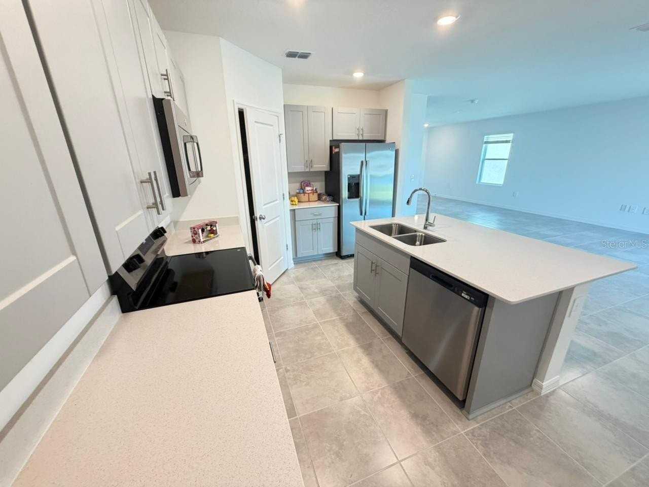 5423 CROWN POINT Road - Photo 3 of 28