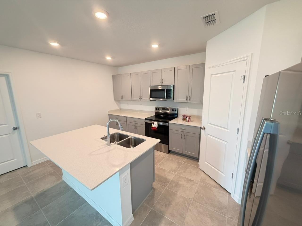 5423 CROWN POINT Road - Photo 5 of 28