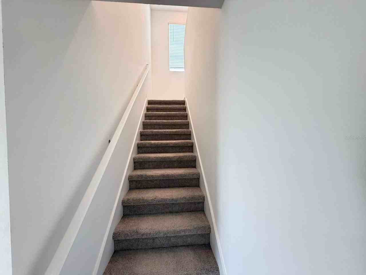 5423 CROWN POINT Road - Photo 7 of 28